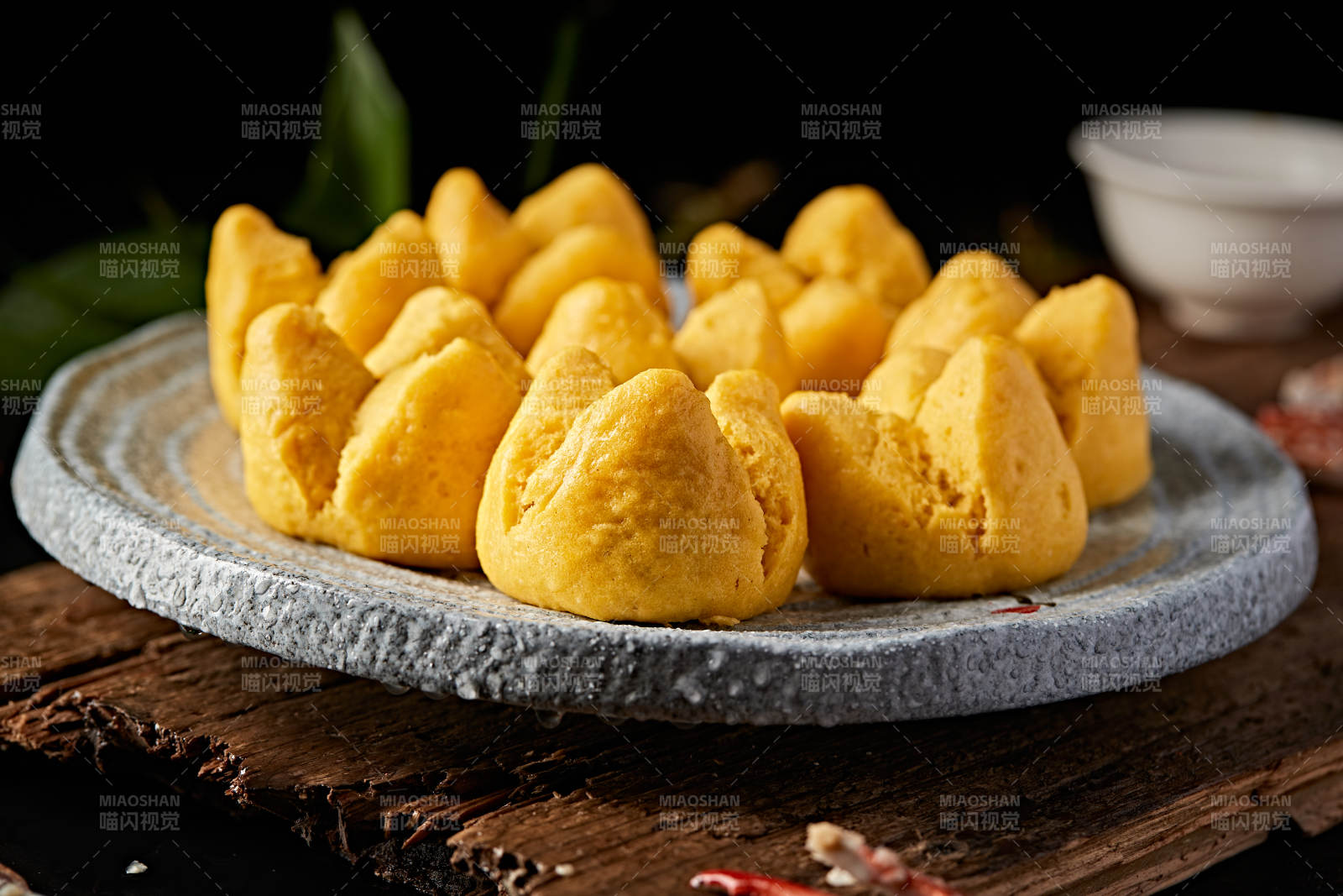 糜子面豆馅开花黄馍馍图片