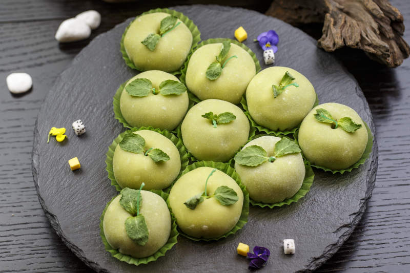 糯米糍造型似青苹果奶油泡芙图片