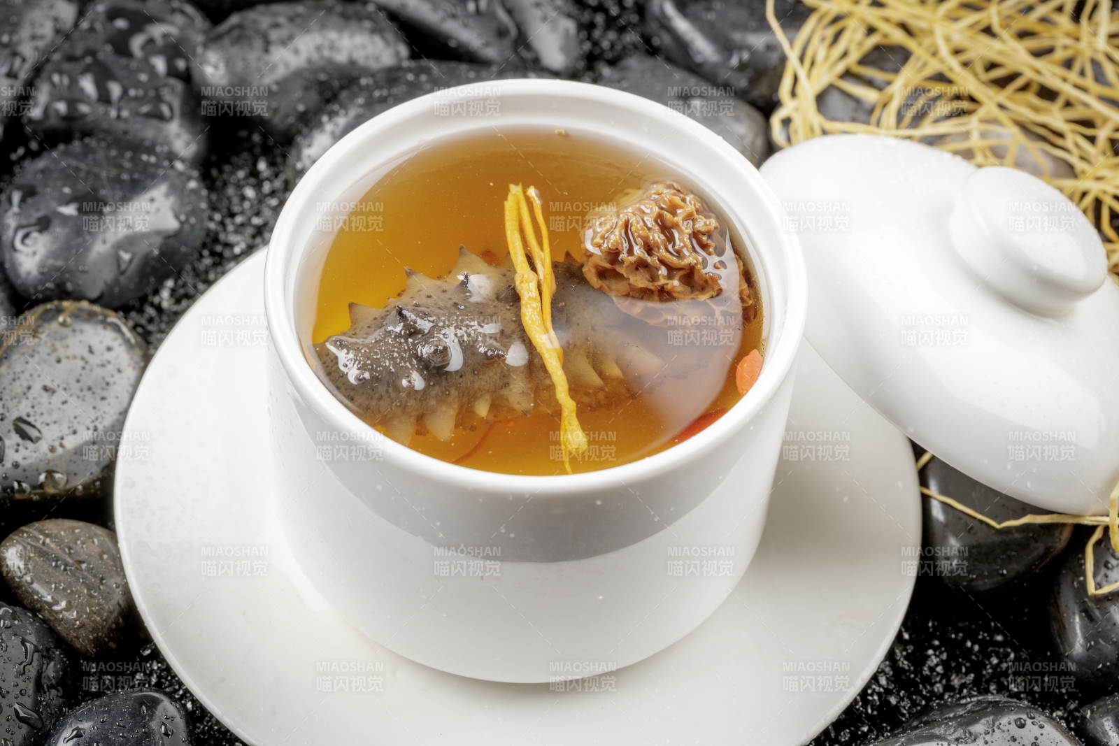 羊肚菌炖辽参图片