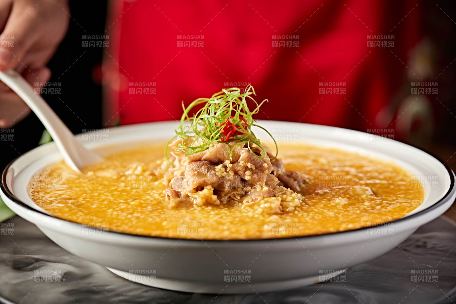 肥牛鲍鱼粒滋补金米粥图片