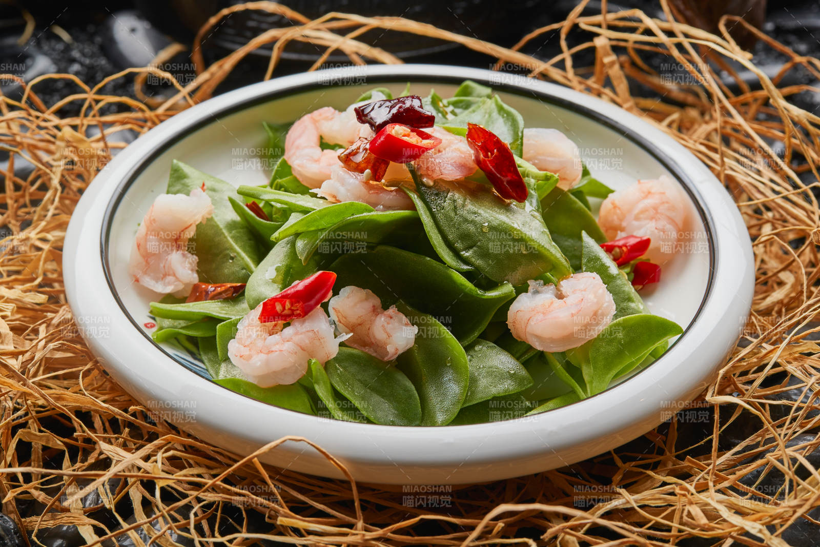 炝拌虾仁穿心莲图片