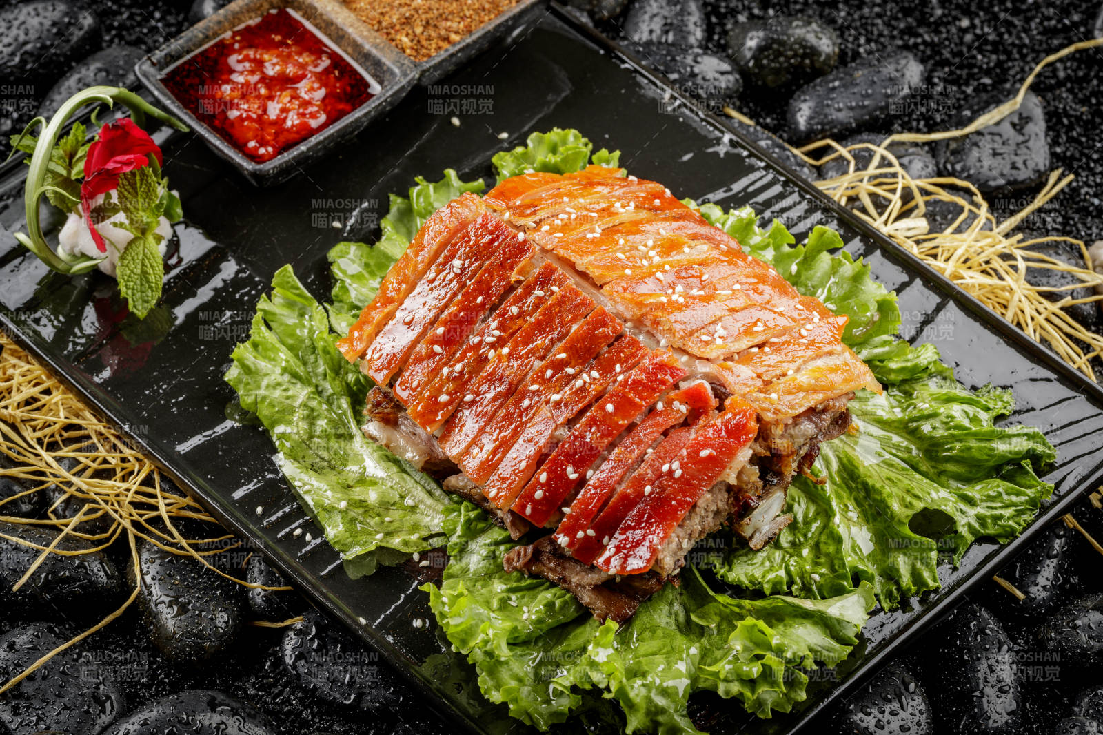 蒙古烤羊背图片