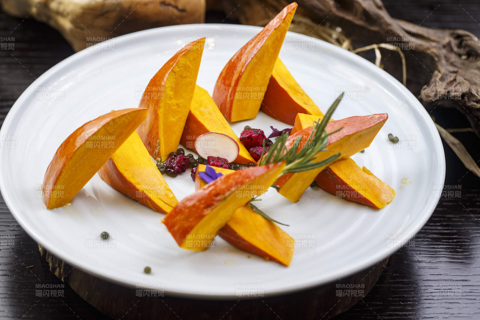 蜜汁广式焗金瓜图片