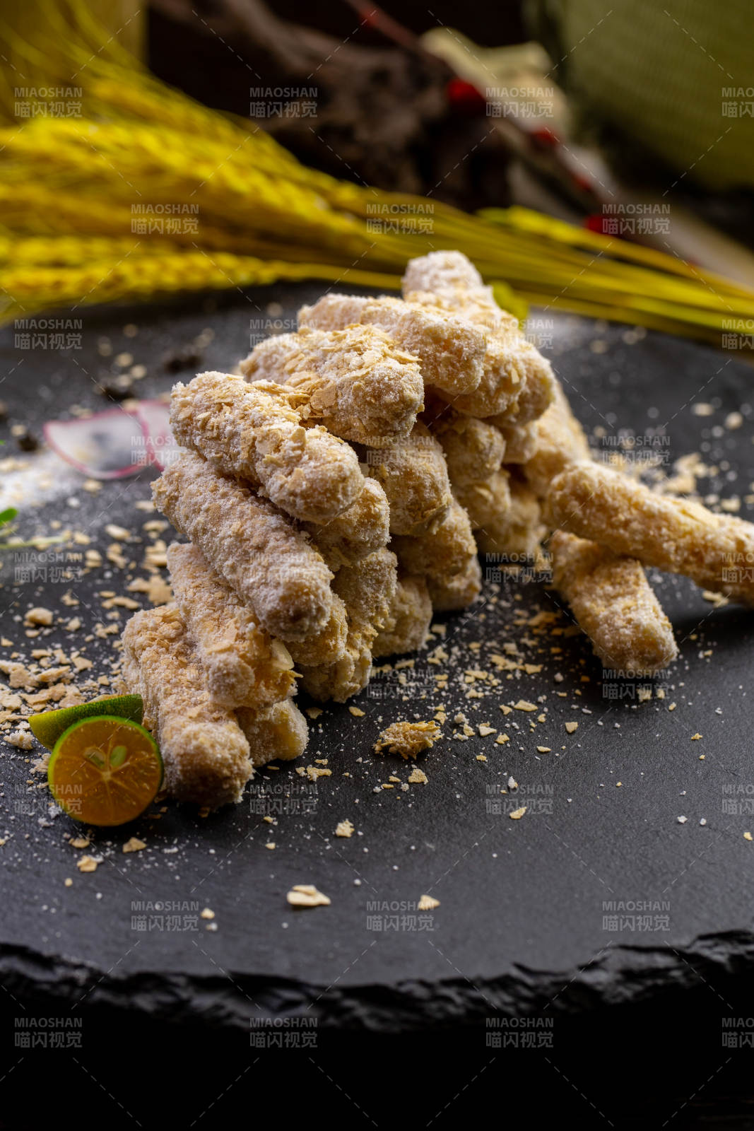 蜜汁麻仁糖粉红薯图片