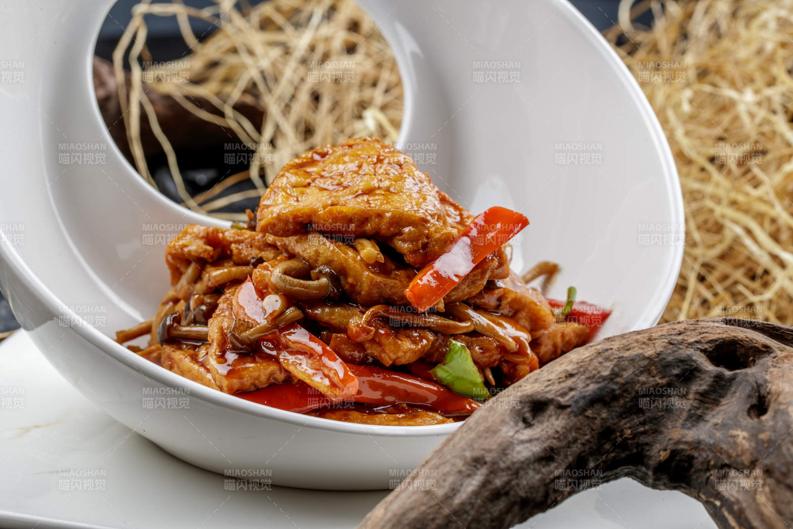 糖醋熘海鲜菇油炸南豆腐图片