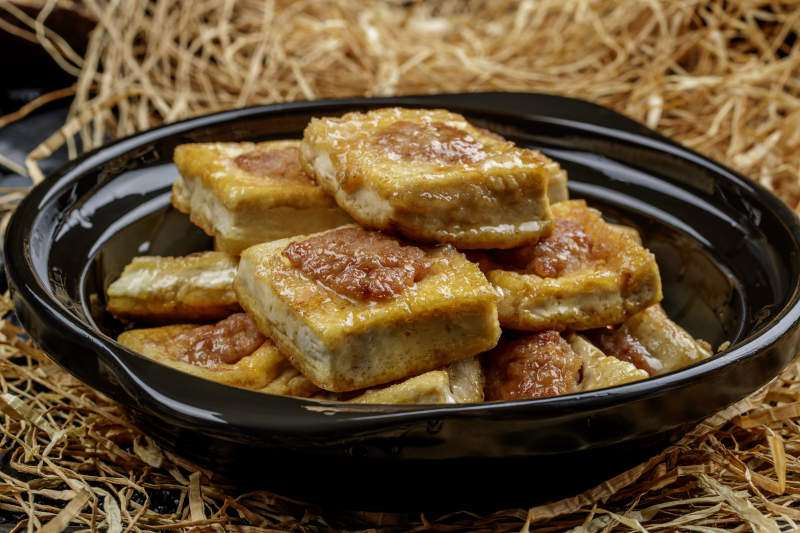 砂锅五香肉馅豆腐酿图片