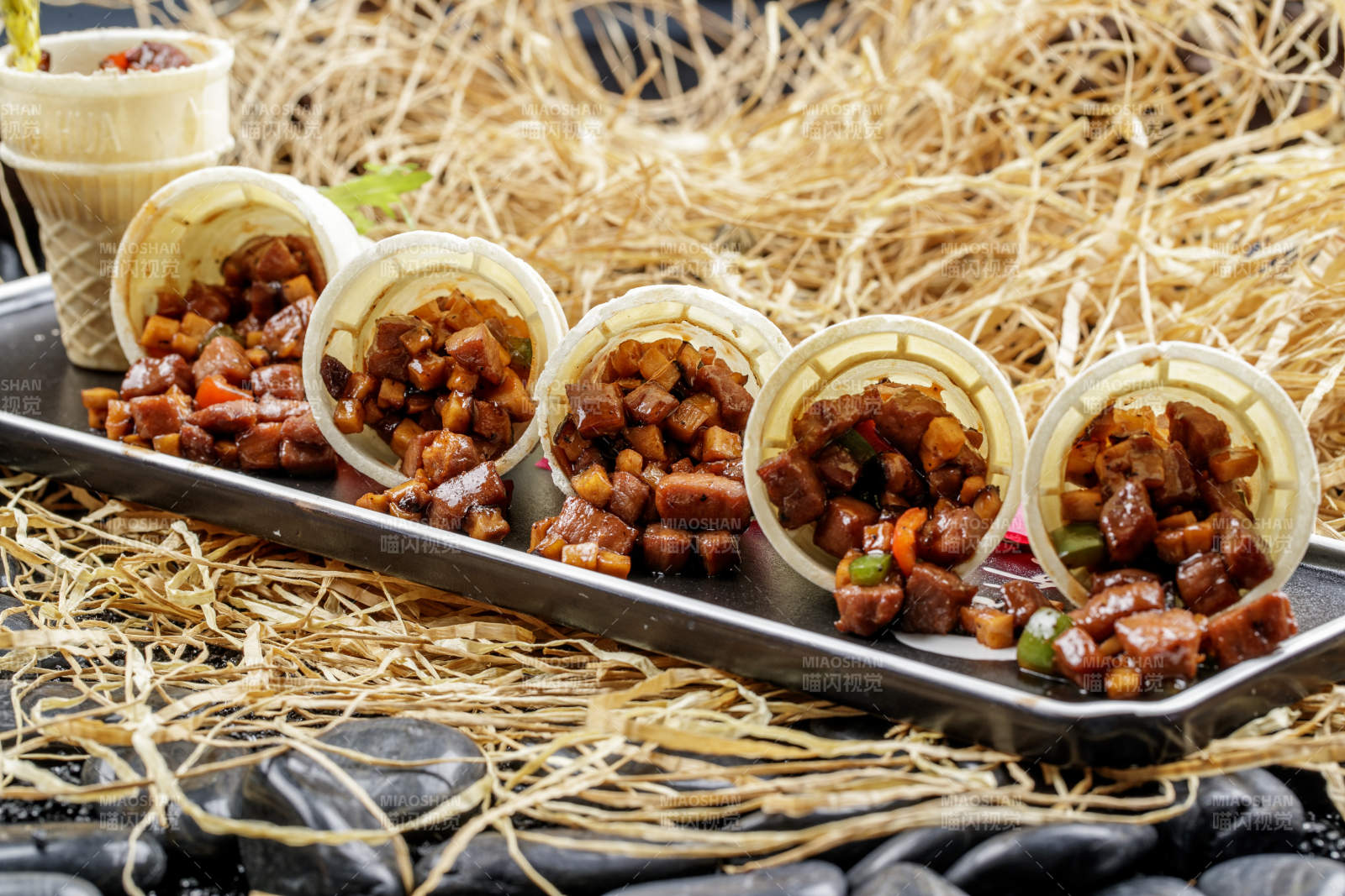 新派宫保肉丁图片