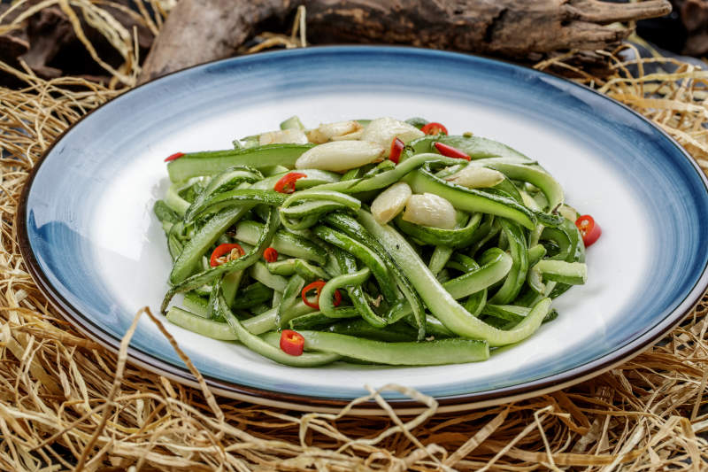 米椒蒜子炒瓜条图片