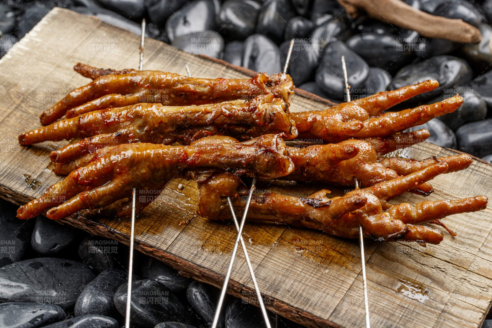 锦州烧烤串烤凤爪图片