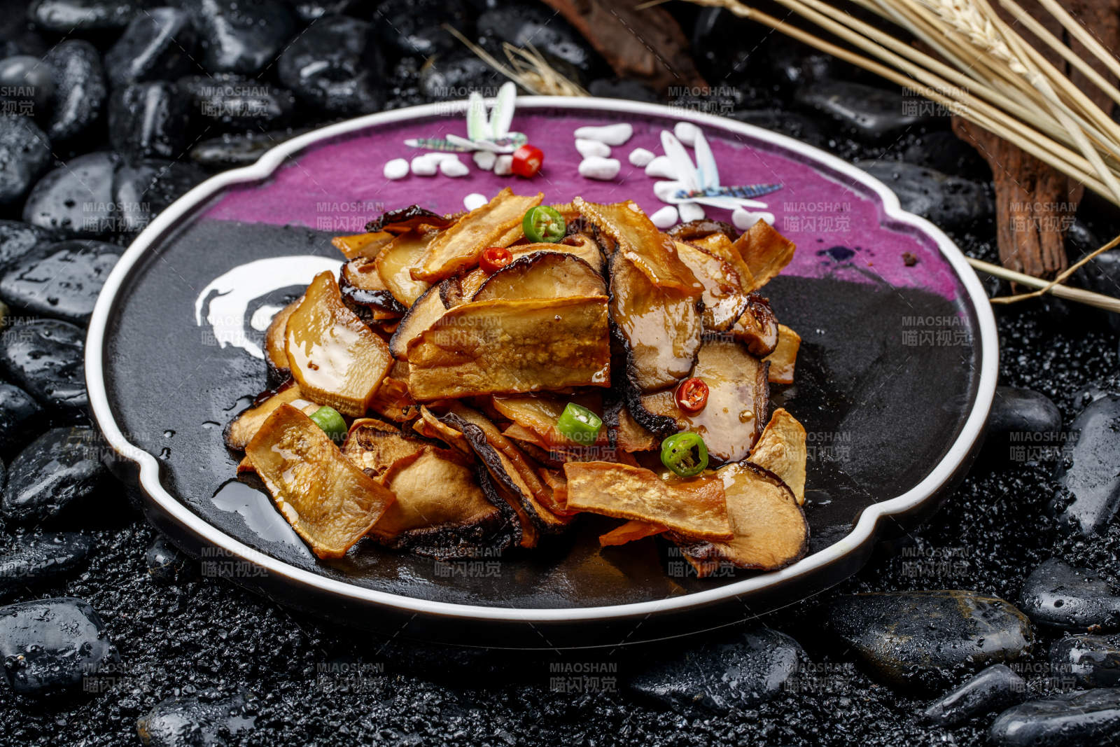 XO酱爆双菇香菇杏鲍菇图片