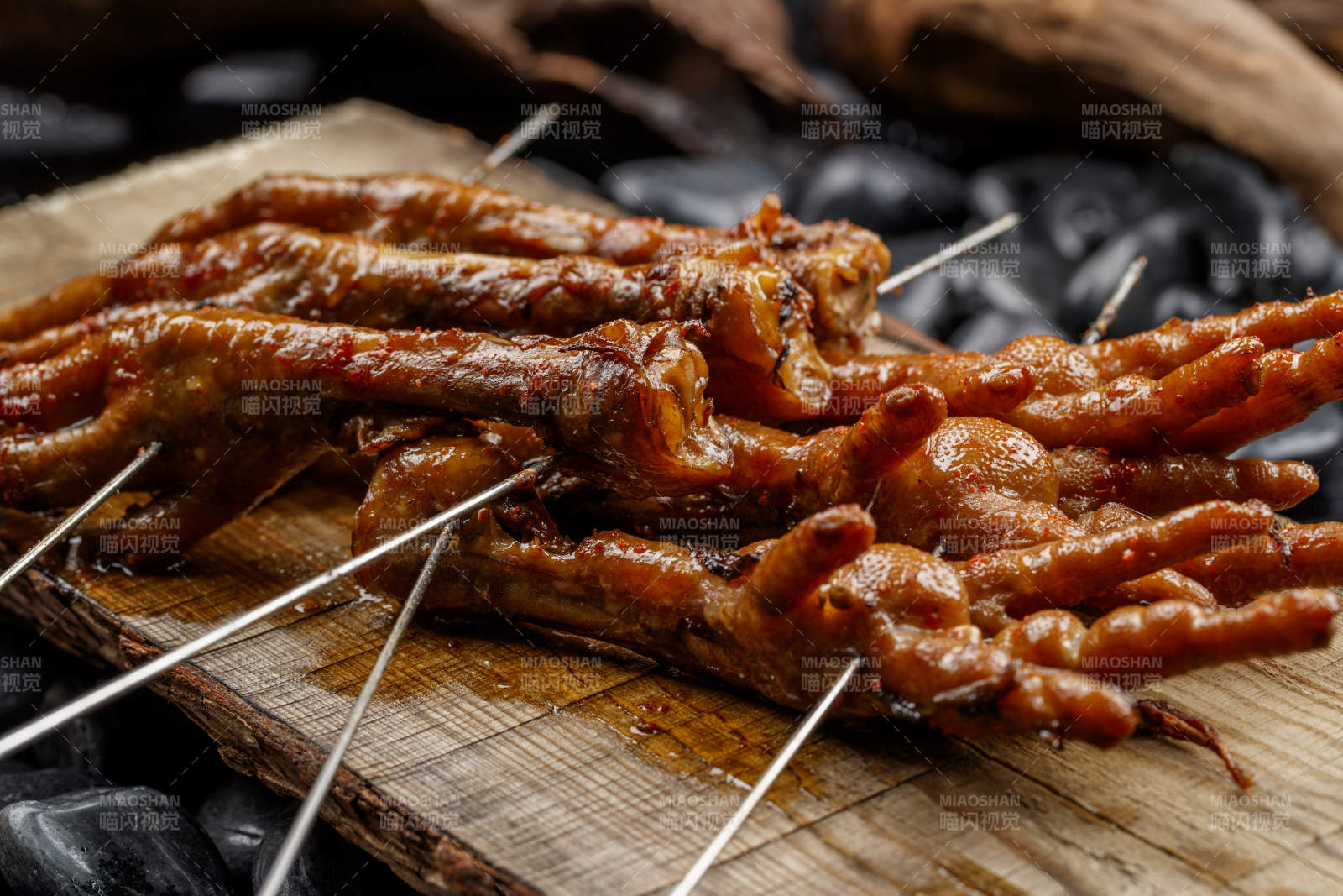 锦州烧烤串烤凤爪图片