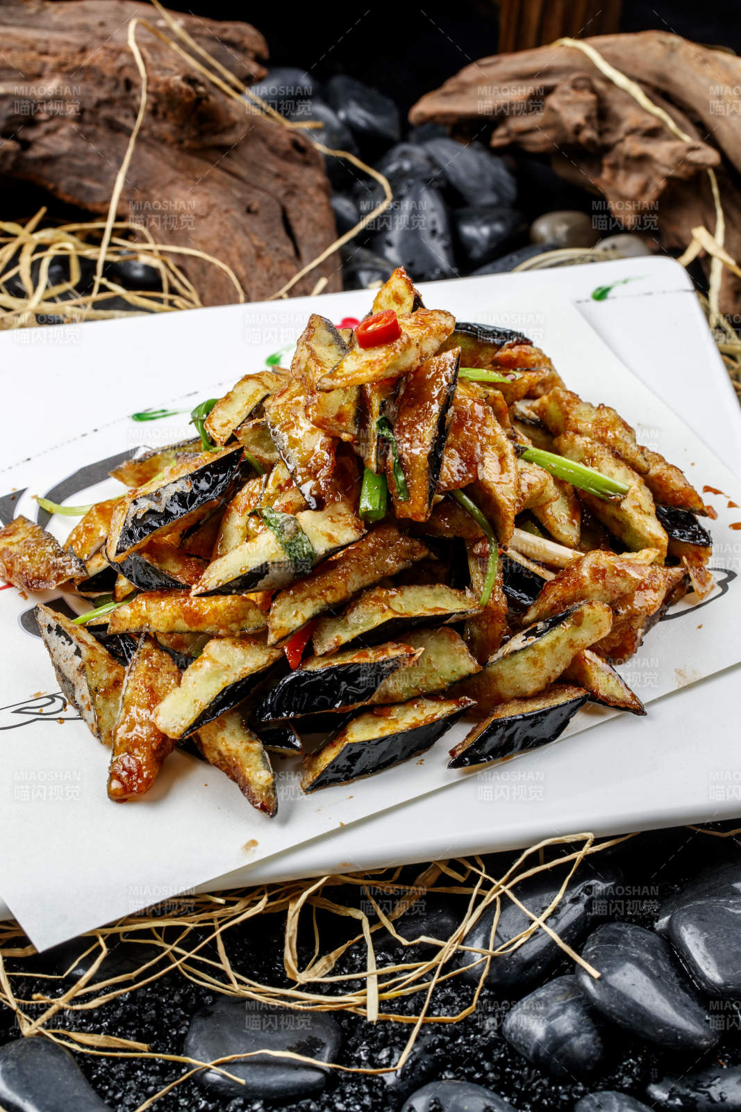 酱香糖醋怪味炸茄子图片