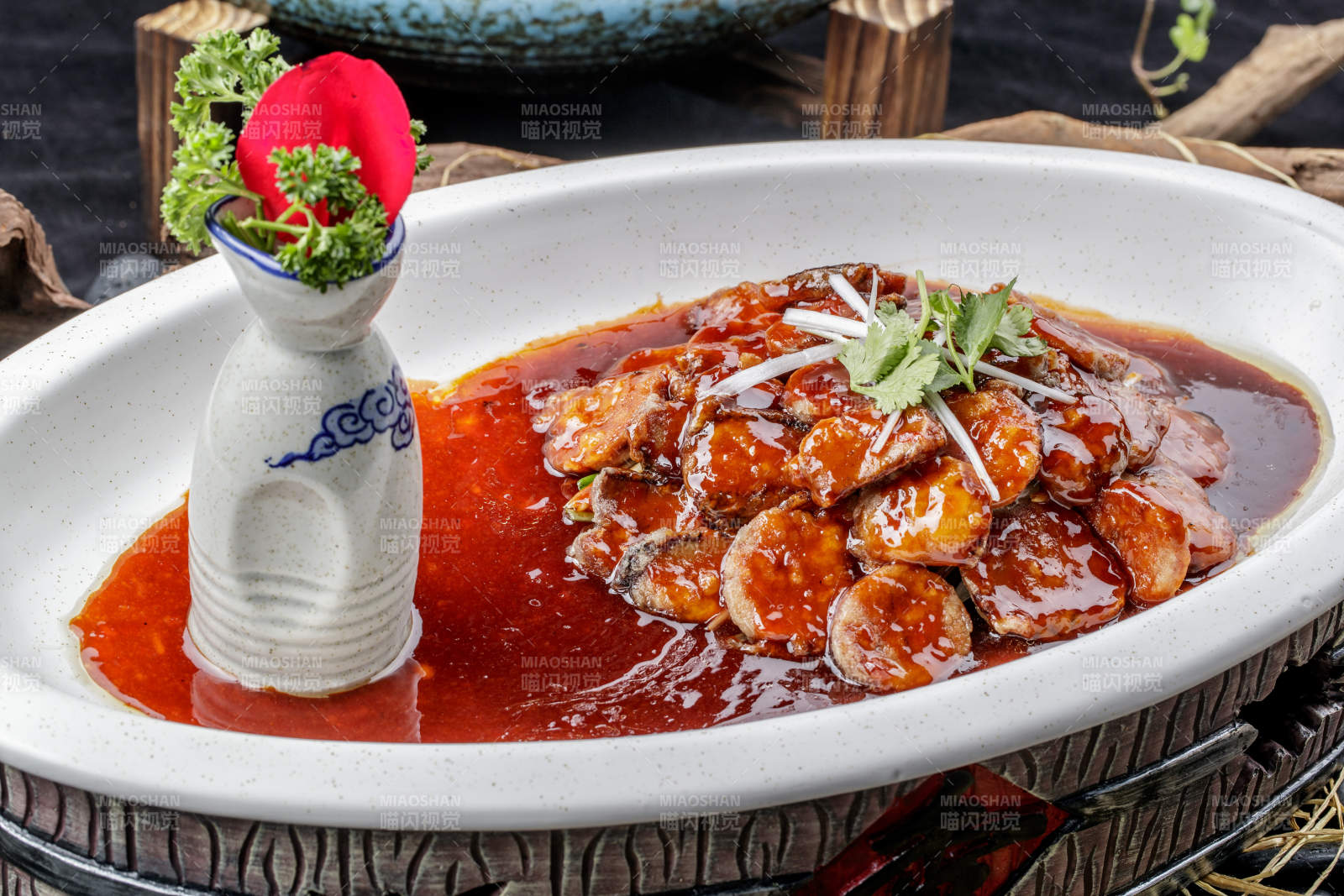 浇汁酥炸小茄盒图片