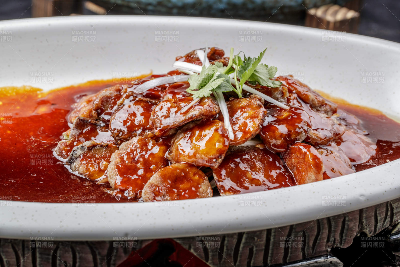 浇汁酥炸小茄盒图片