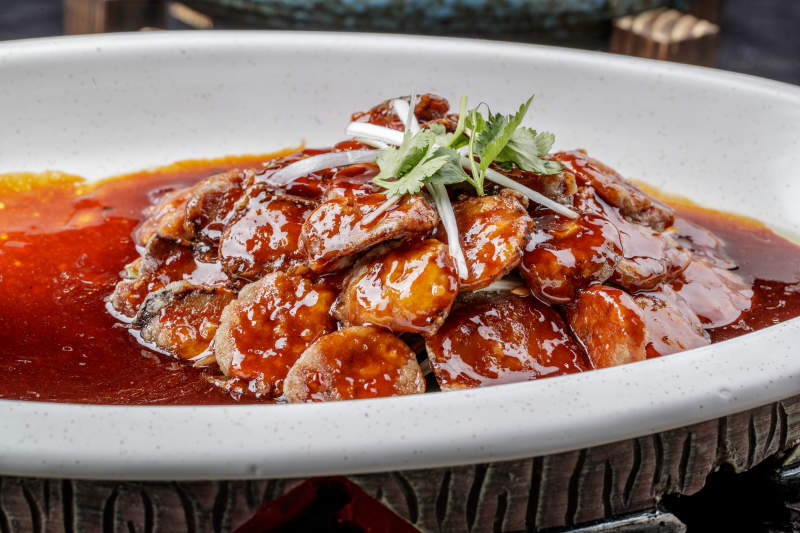 浇汁酥炸小茄盒图片