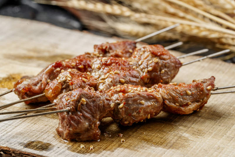 锦州烧烤炭烤大串油边图片