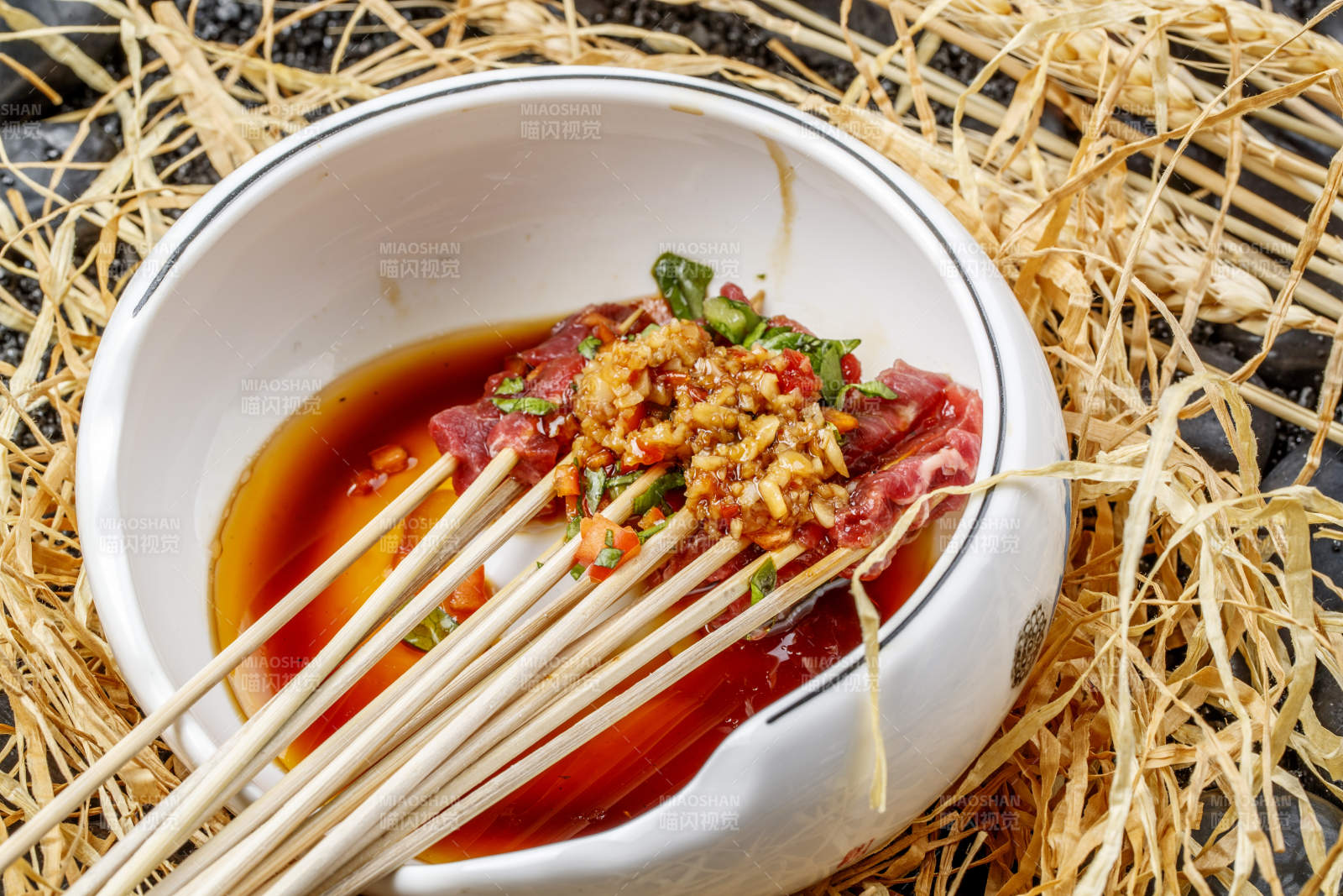 蒜香刺身牛小串牛肉图片