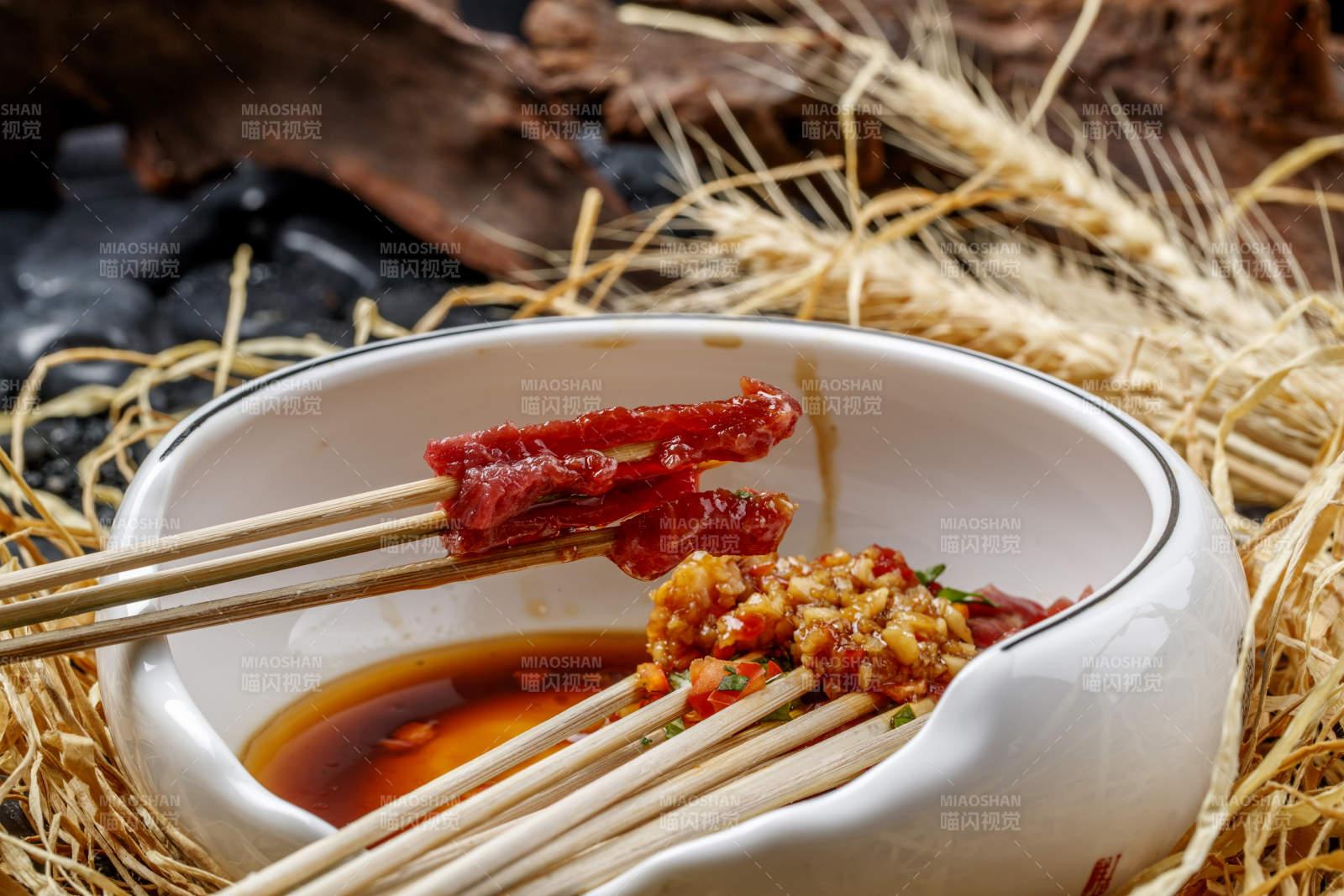 蒜香刺身牛小串牛肉图片