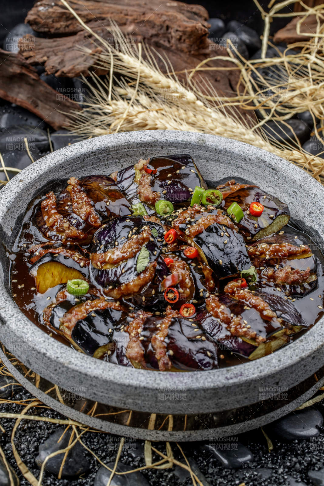 美味石锅酱烧茄子图片