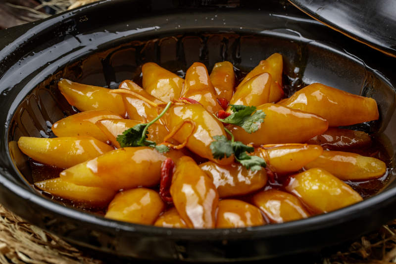 烧过浇汁萝卜煲图片