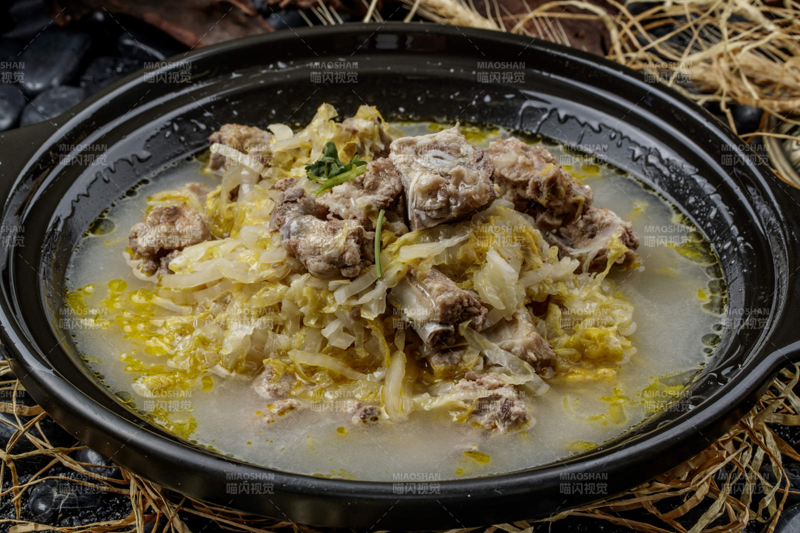 酸菜炖排骨图片