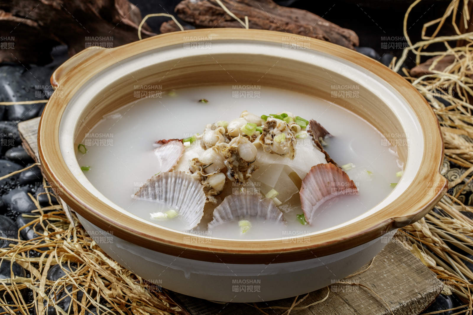 海鲜萝卜汤图片