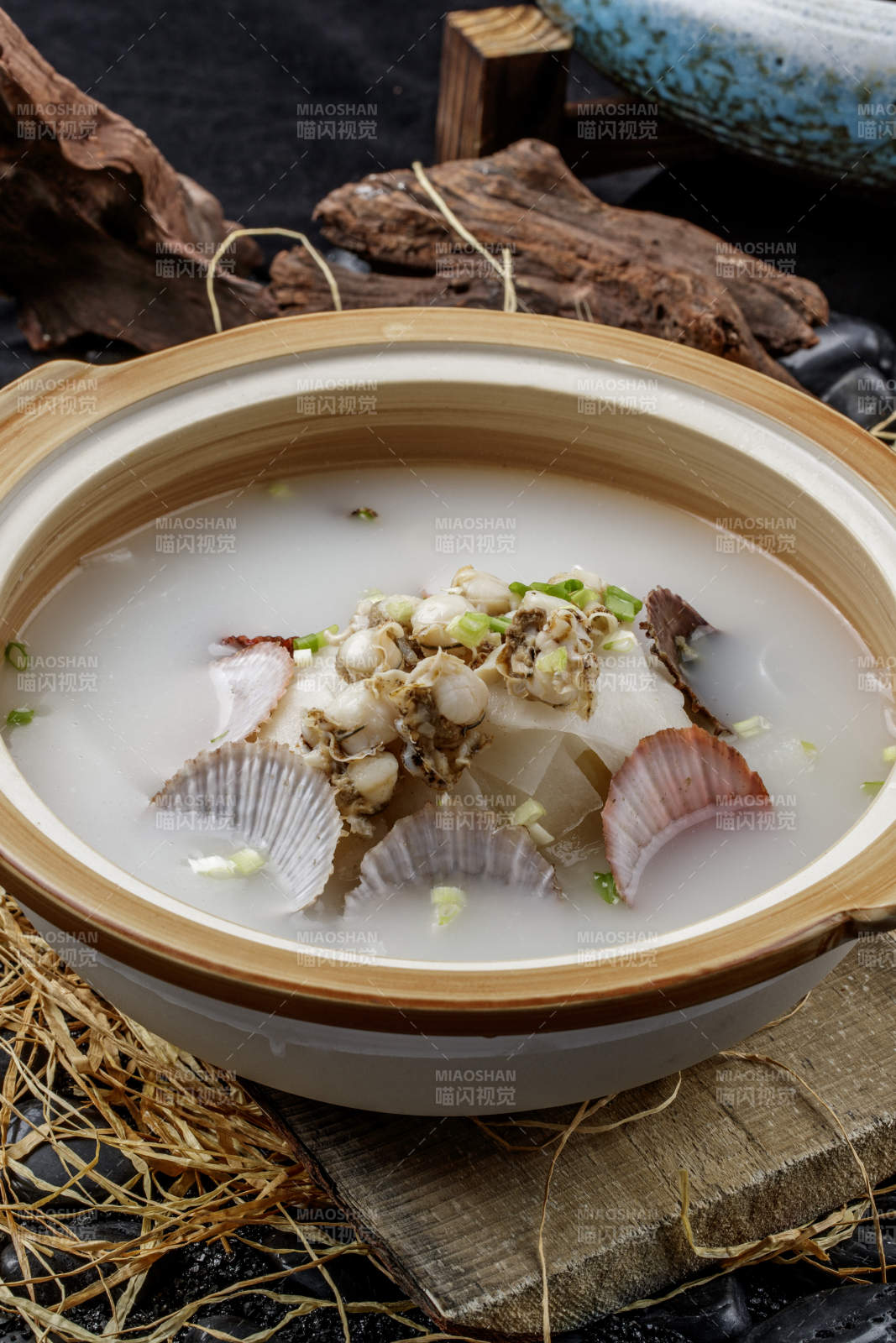 海鲜萝卜汤图片