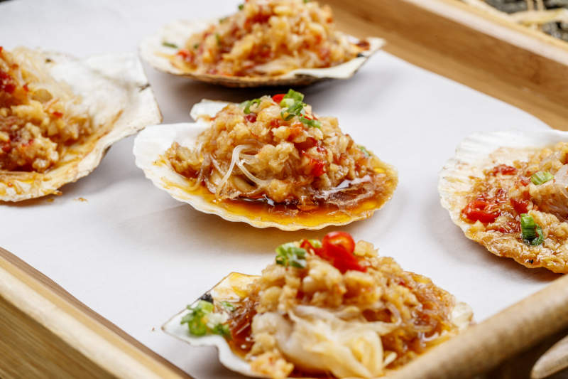 蒜蓉粉丝烤扇贝图片