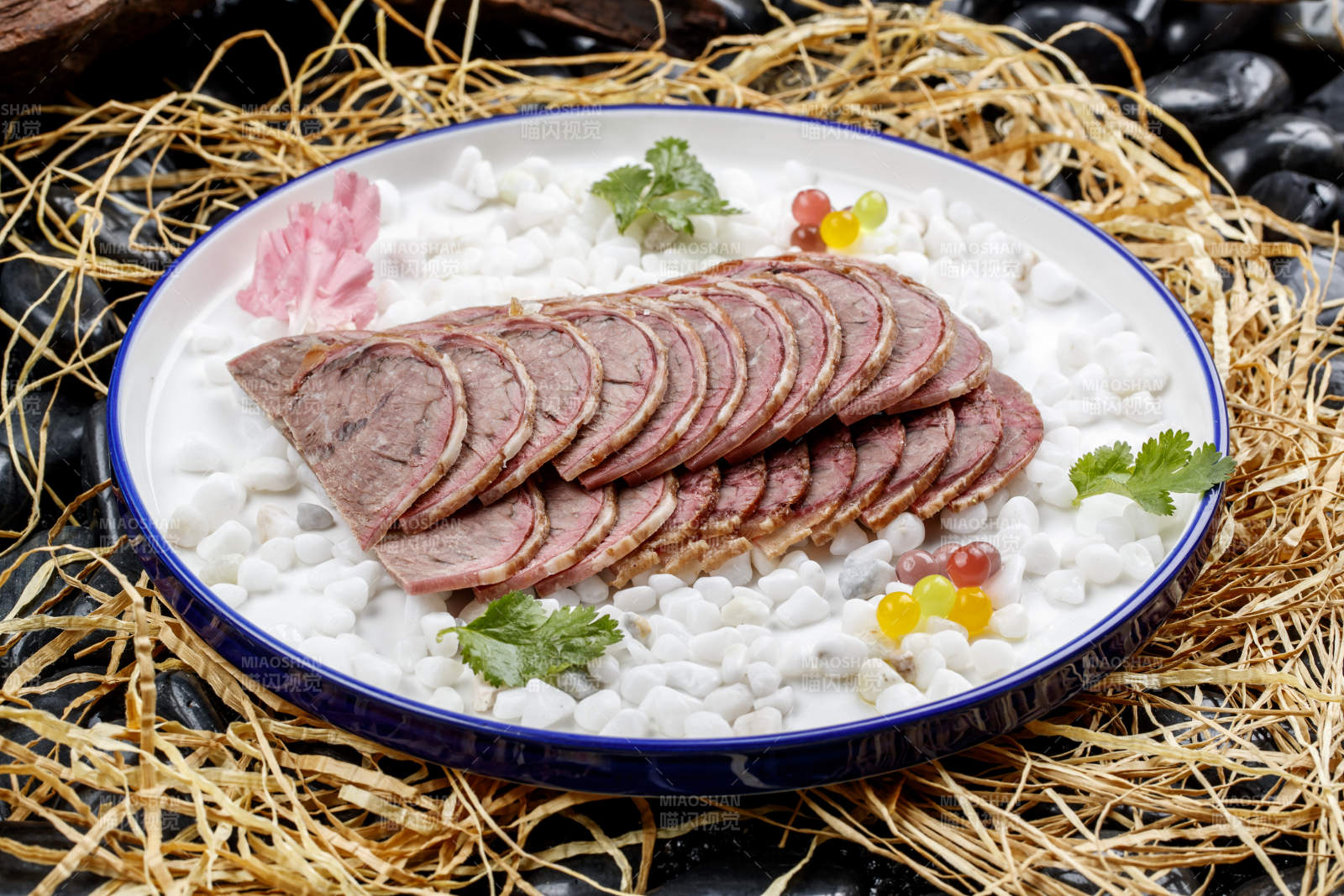 五香牛腱薄切片图片