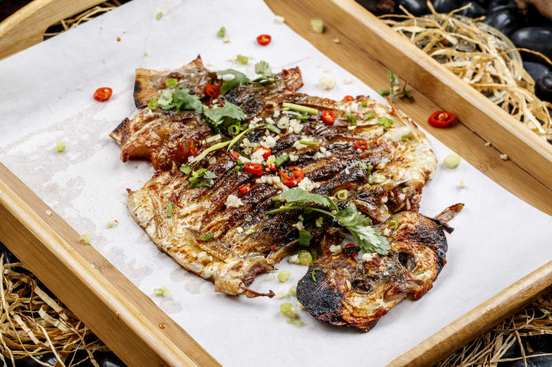 锦州烧烤香辣烤鱼图片