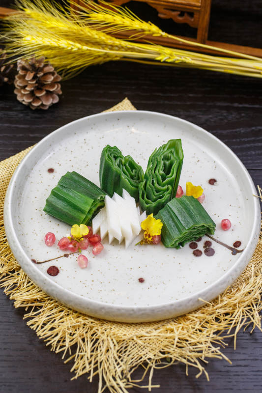 长山药秋葵卷图片