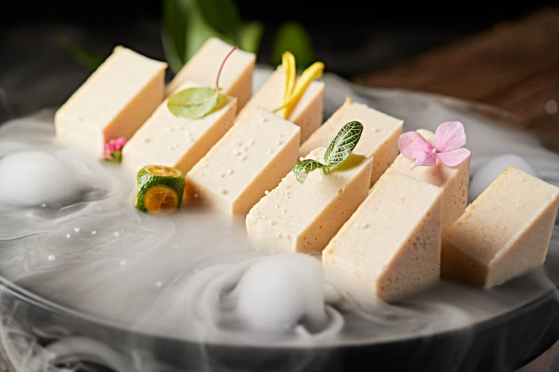 风味自制甜杏仁豆腐图片