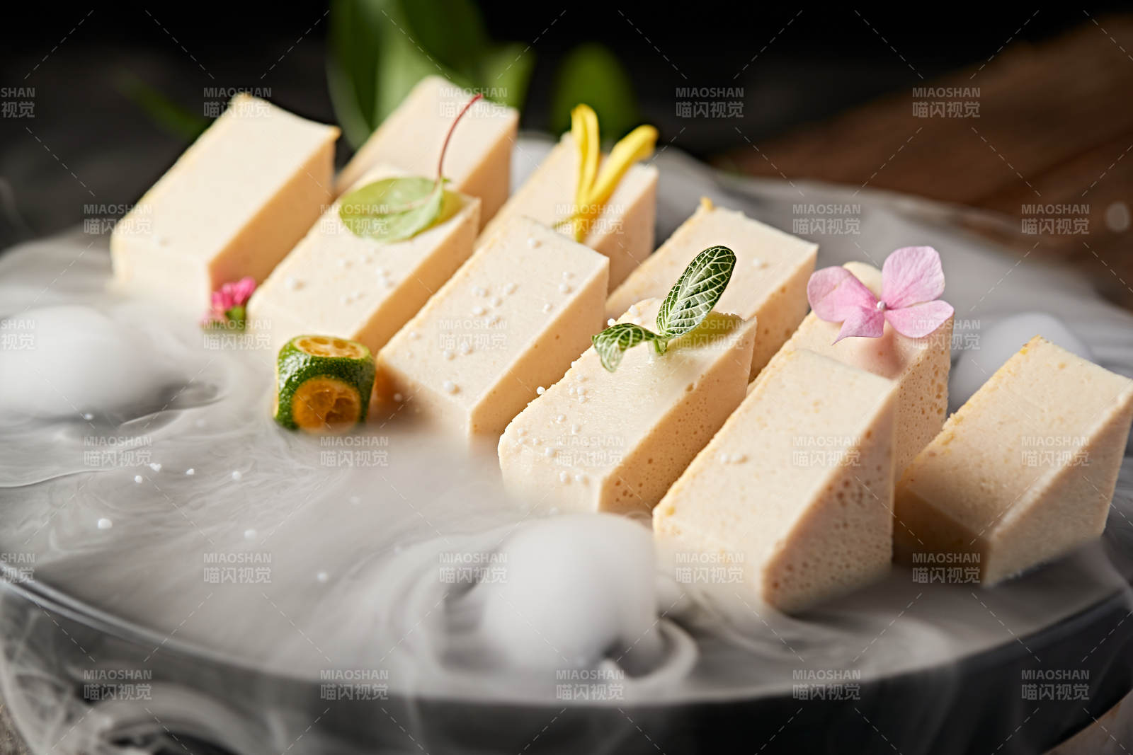 风味自制甜杏仁豆腐图片