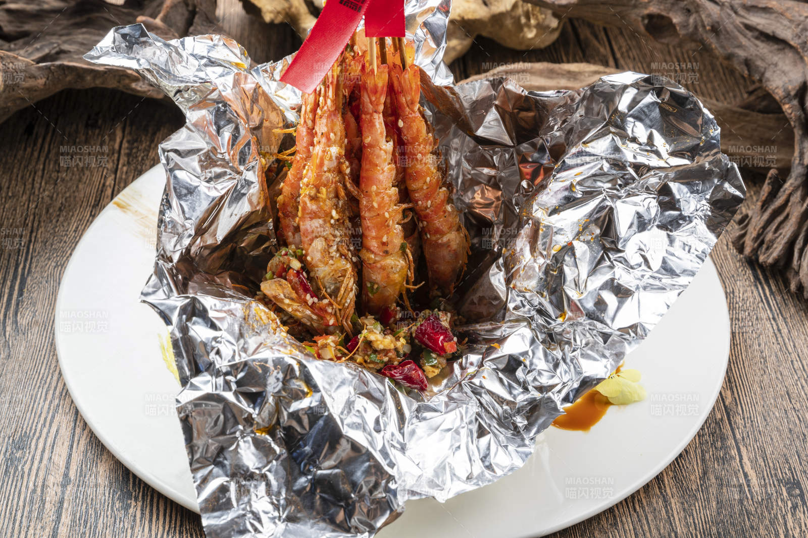 香辣锡纸串串虾图片