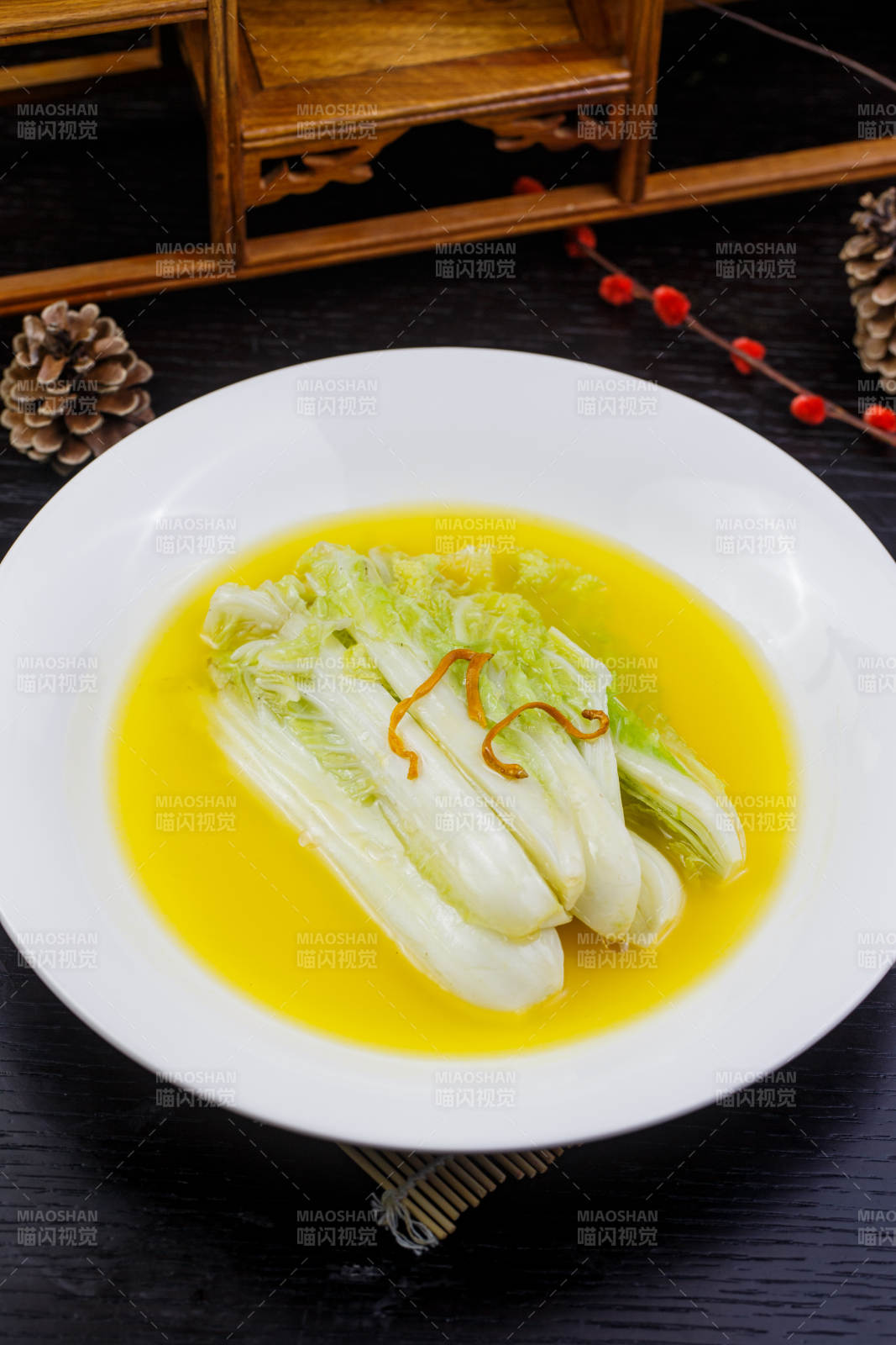 鲜浓鸡汤娃娃菜图片