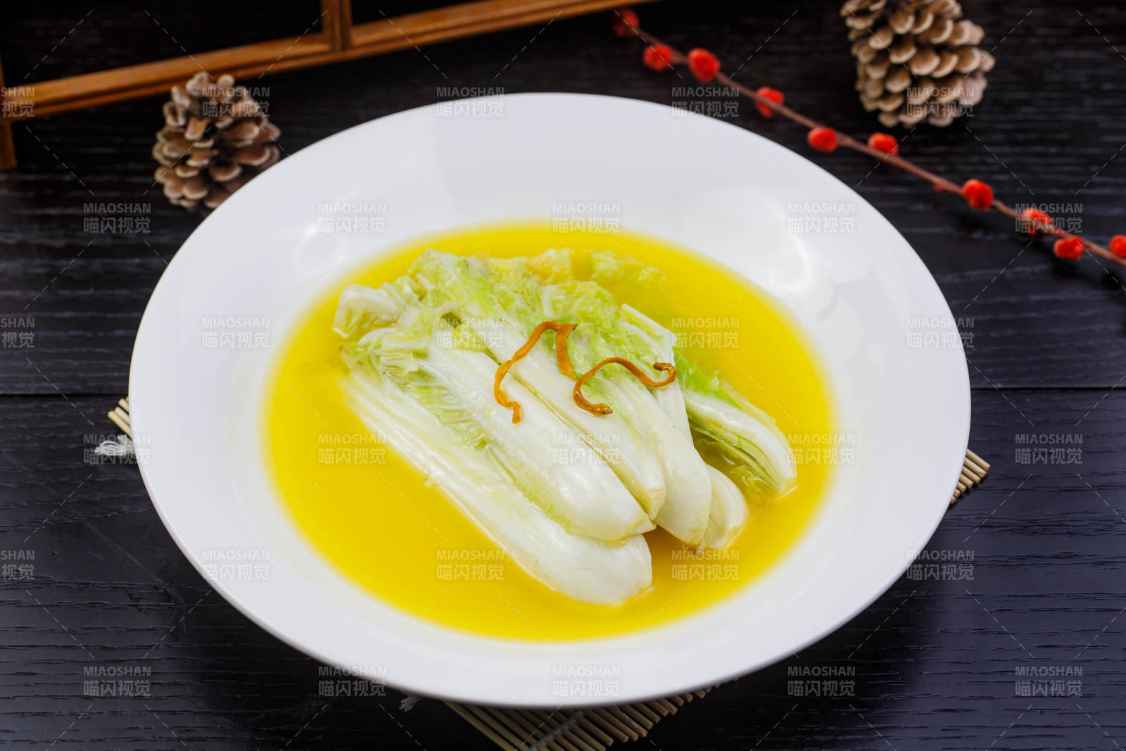 鲜浓鸡汤娃娃菜图片