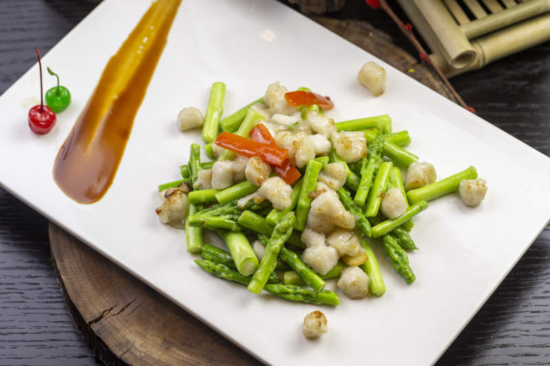 鲜芦笋焗鸡丁图片