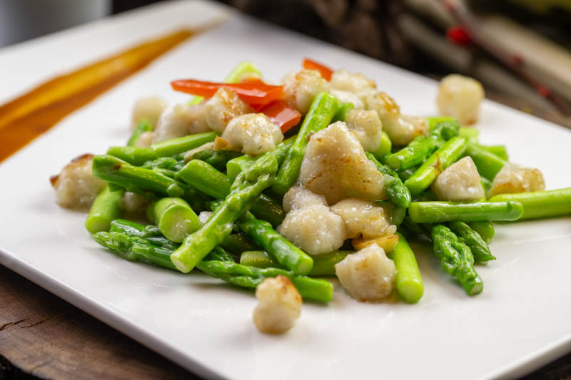 鲜芦笋焗鸡丁图片