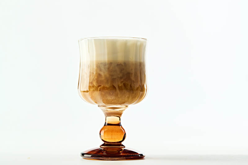 美式雪顶奶油冰咖啡图片