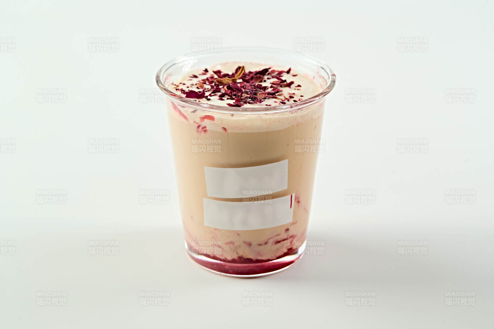 玫瑰花瓣生椰拿铁咖啡图片