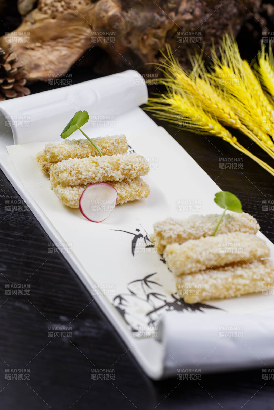 甜麦片水果春卷图片