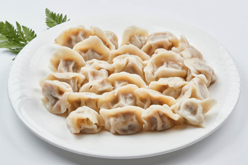 现包手工猪肉白菜饺子图片