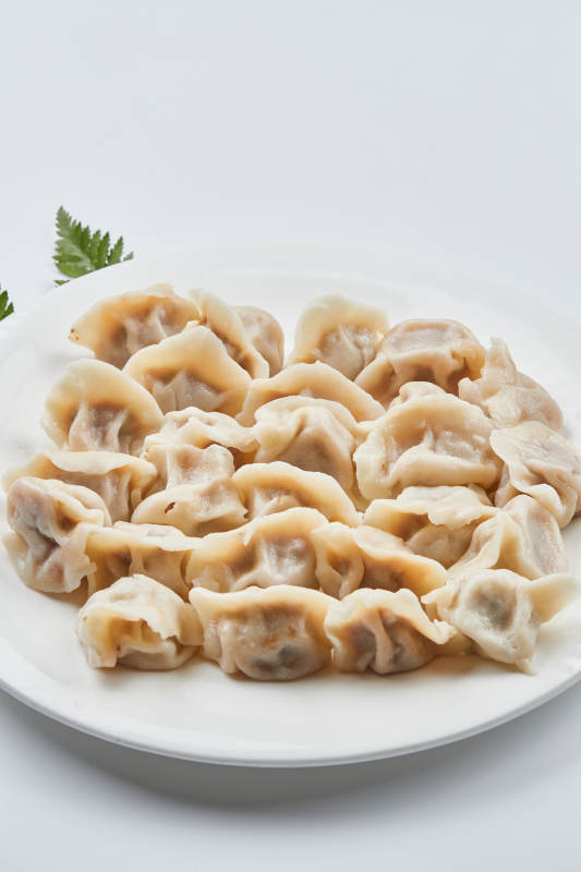 现包手工猪肉白菜饺子图片