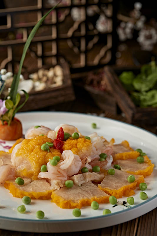 清炒菊花菌大虾仁壳青豆图片