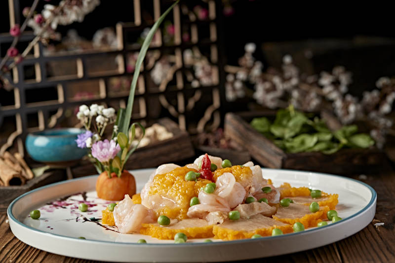 清炒菊花菌大虾仁壳青豆图片