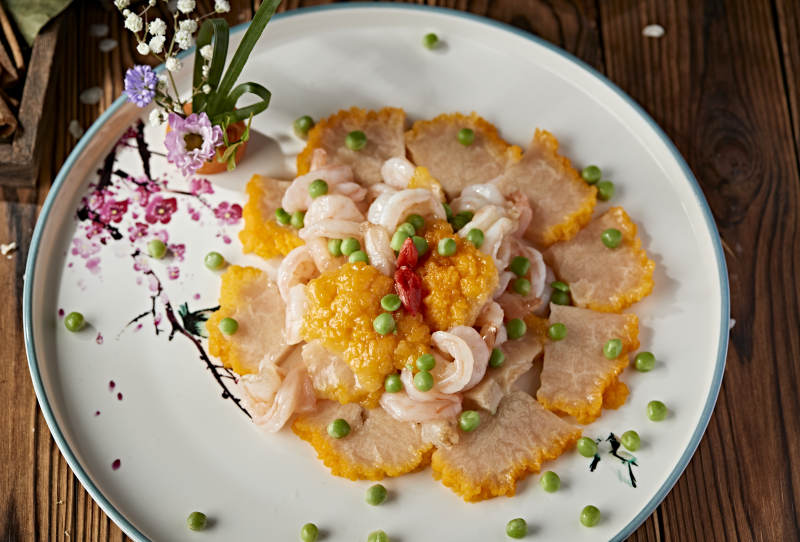 清炒菊花菌大虾仁壳青豆图片