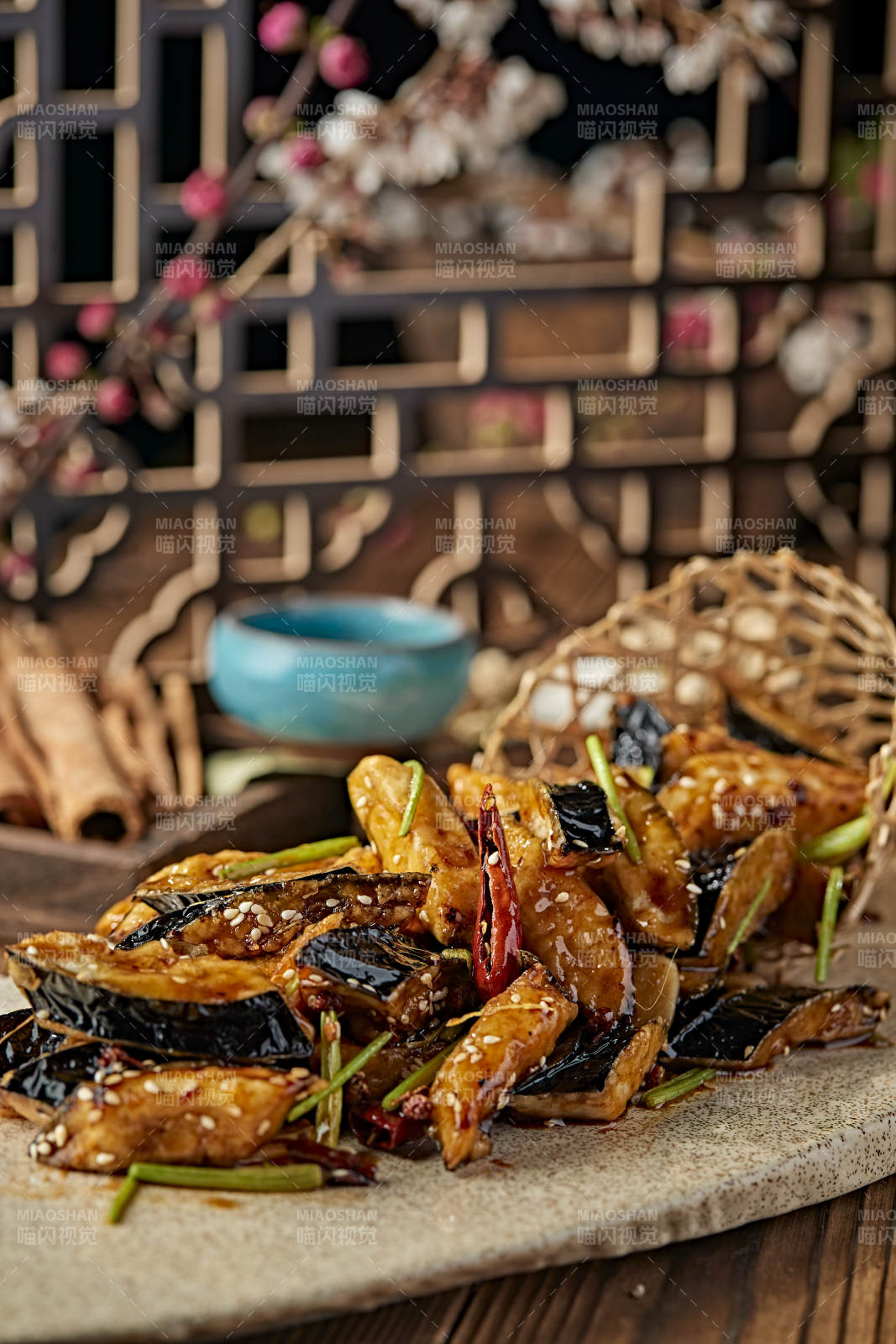 糖醋酱香糖醋风味炸茄子图片