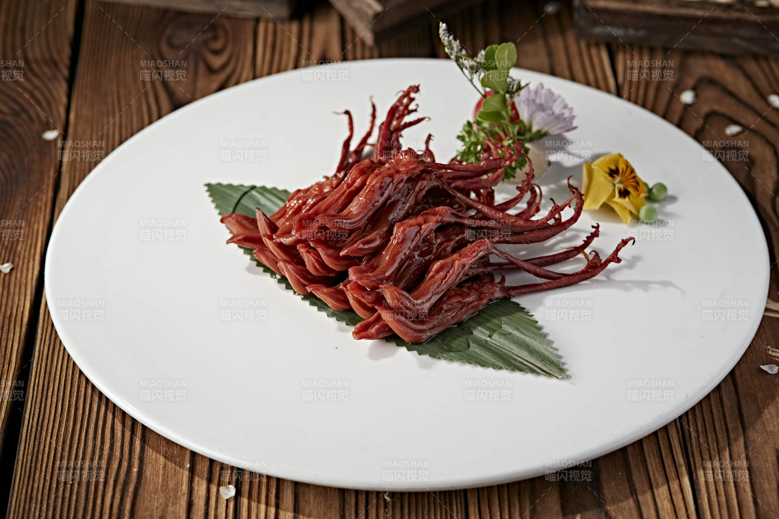 武汉卤味鸭舌头图片