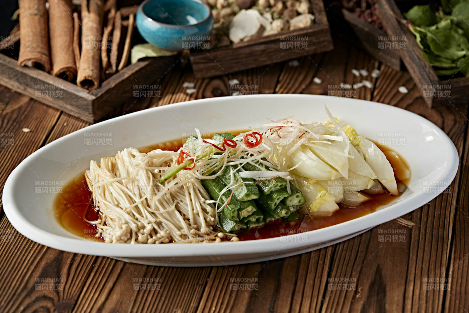 清蒸浇汁秋葵金针菇娃娃菜图片