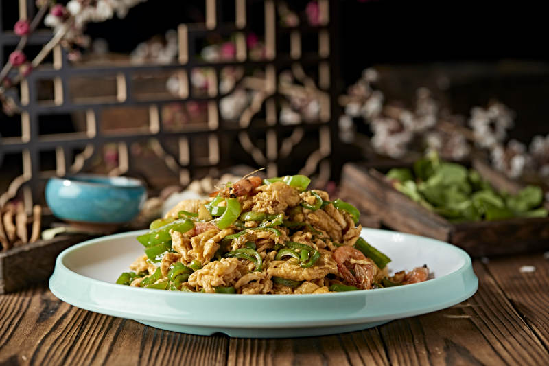 尖椒河虾小炒柴鸡蛋图片